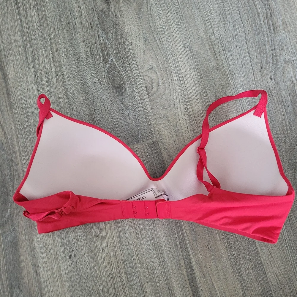 Victoria's Secret Red T-shirt Bra Wireless Lightly Lined 34C - Picture 2 of 7